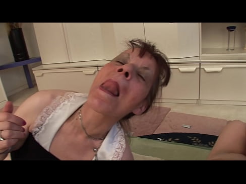 ❤️ Due nonne e un nonno fanno una cosa a tre ️❌ Porno vk al it.friendmap.top ❌️
